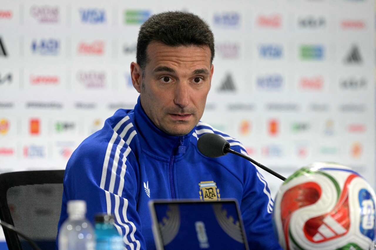 Argentina niega favoritismo arbitral en el Mundial 2026: "Con el VAR es muy difícil"
