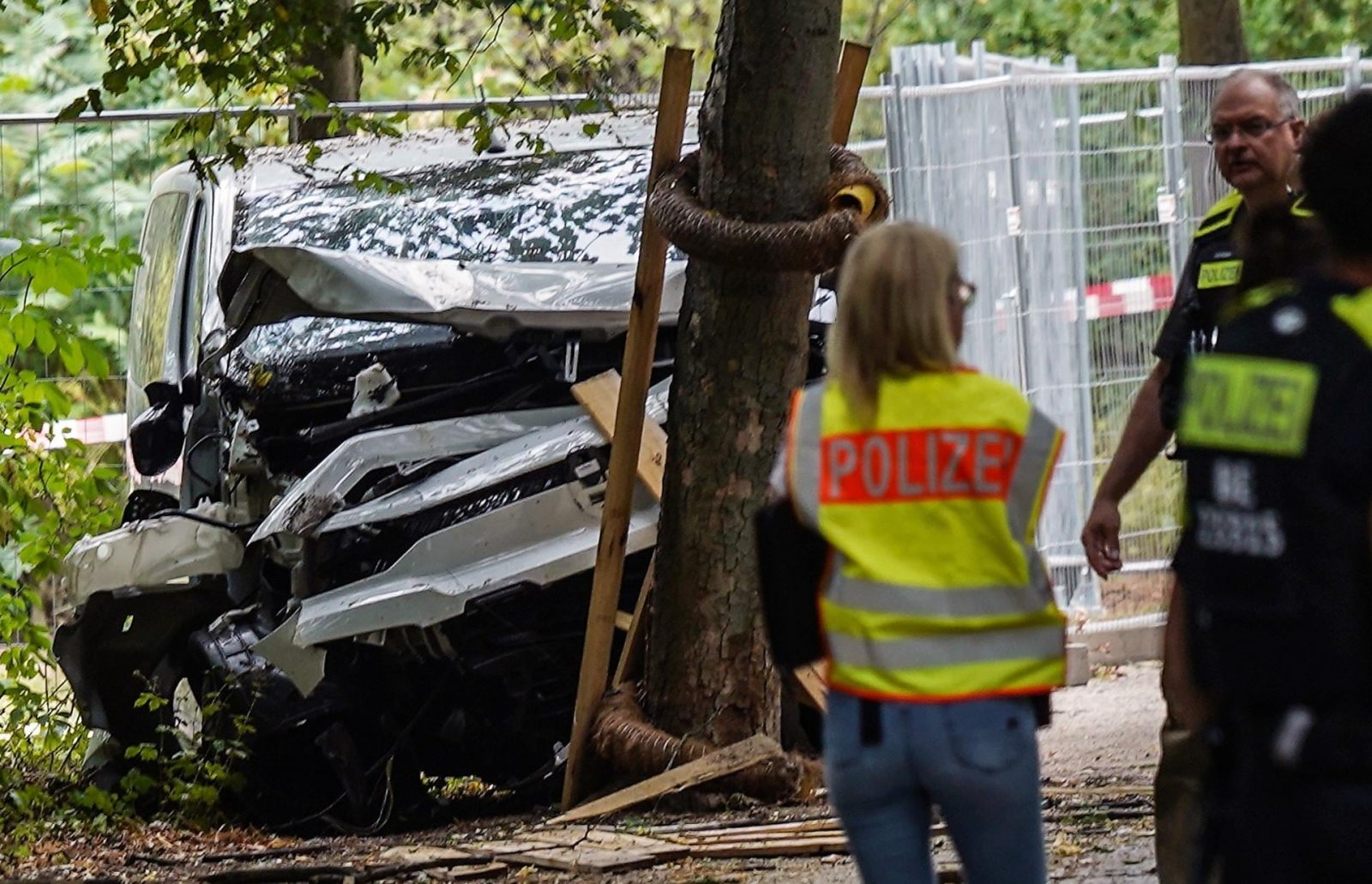 Atentado en marcha del Orgullo de Berlín deja un muerto y 29 heridos: Alemania lo califica como terrorista