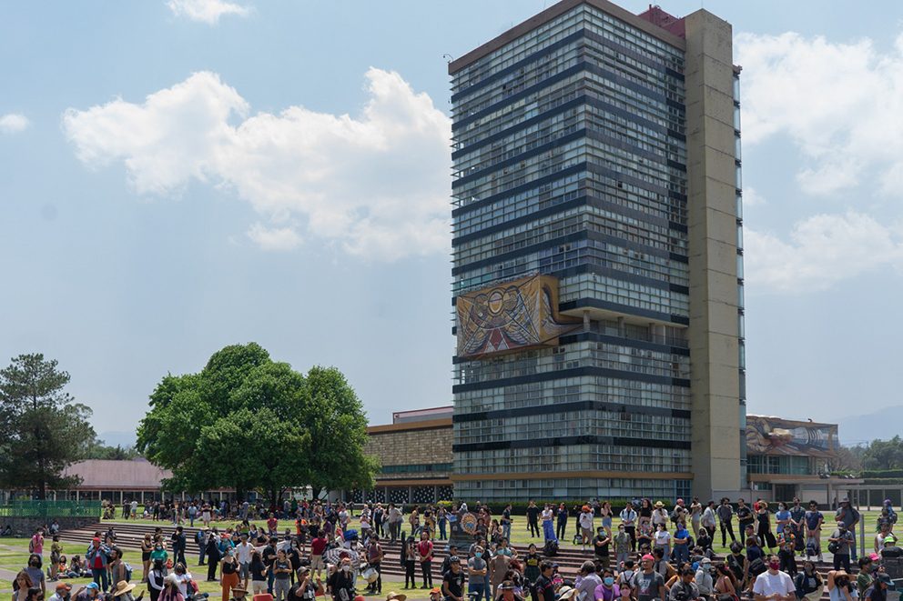  ¿Copia masiva en los exámenes? La UNAM suspende inscripciones ante el escándalo de los puntajes atípicos