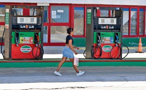 Cuba abre gasolineras, farmacias y hasta geriátricos al sector privado; salud, educación y medios siguen bajo control del Estado