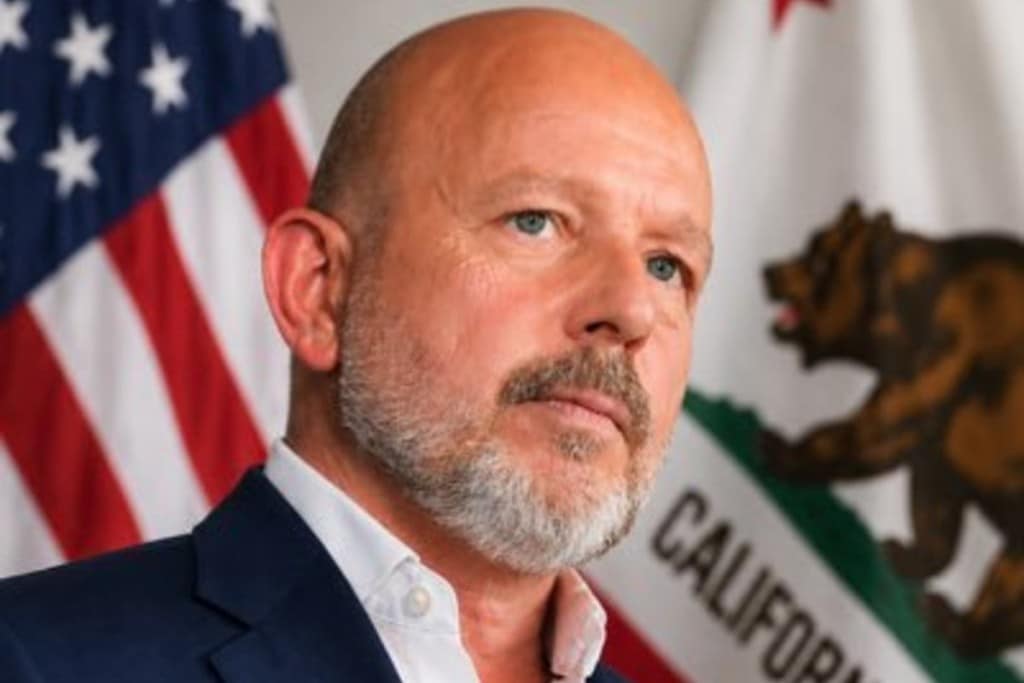 De asesor en Londres a Fox News; ¿Quién es Steve Hilton? el  candidato republicano en California