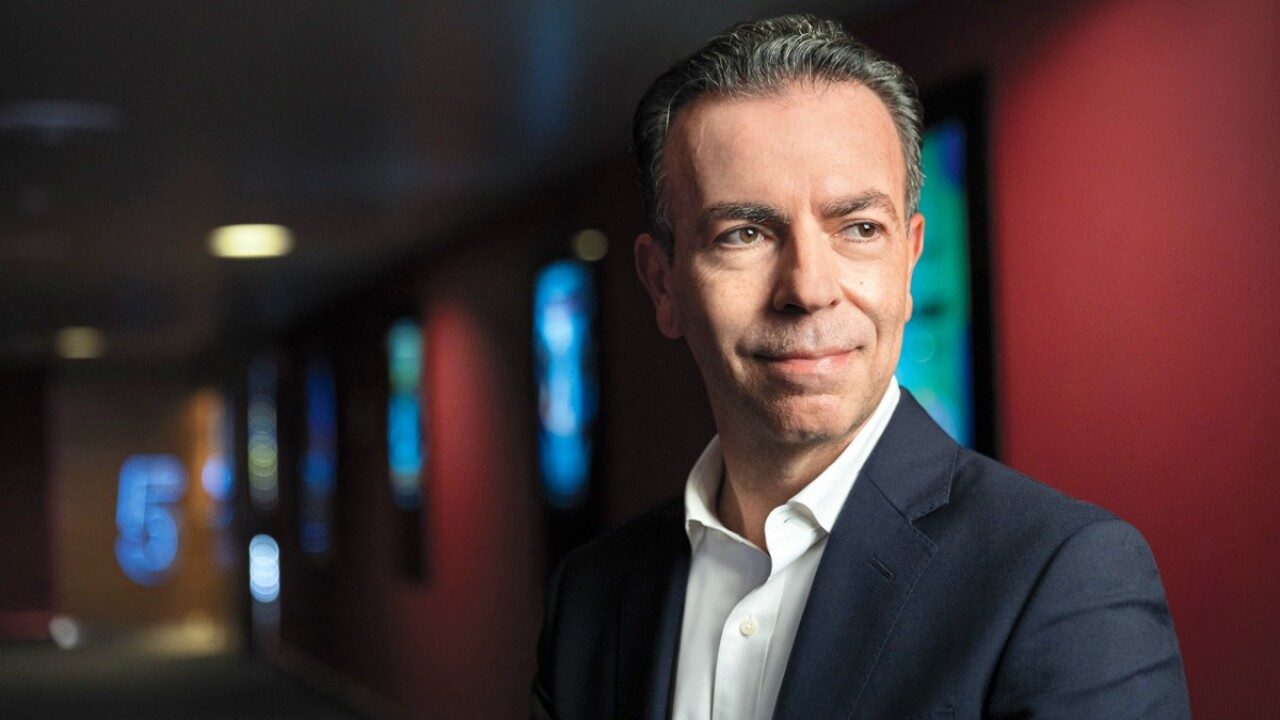 El empresario michoacano que convirtió a Cinépolis en el rey del cine y ni Germán Larrea pudo destronarlo