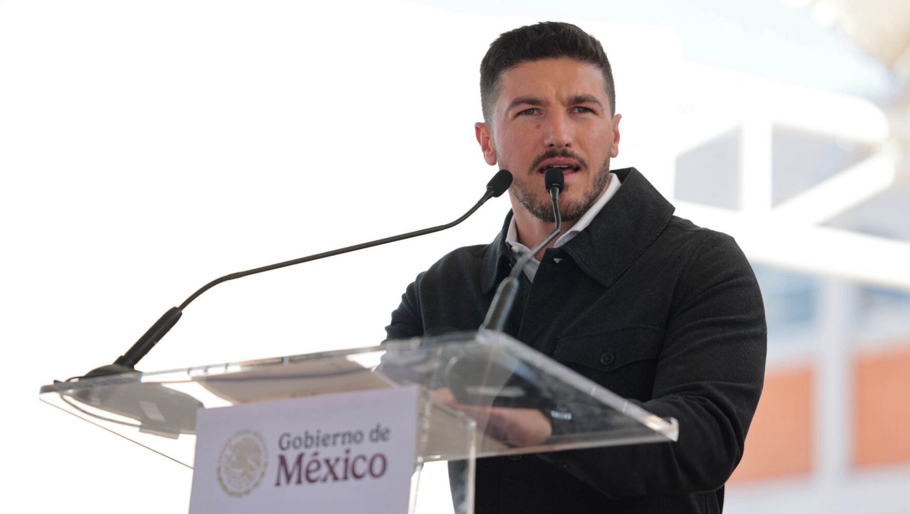 ‘El modo party’ y juicio ‘pasan factura’: Samuel García tiene desaprobación de 58% en Nuevo León