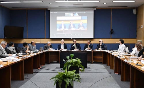 Entre protestas, UNAM instala comisión para revisar posibles trampas en examen virtual; "todas las opciones están sobre la mesa", afirma Lomelí