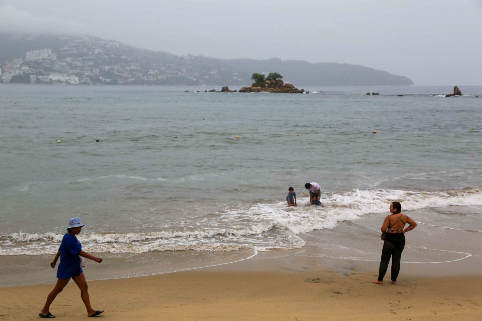 ‘Fausto’ toma fuerza: SMN eleva a 80 por ciento la probabilidad de formación de tormenta en el Pacífico