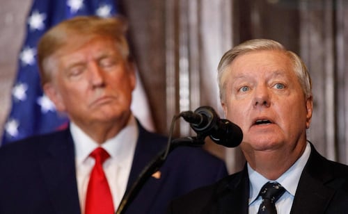 FBI estaría "perdiendo el tiempo" si investiga muerte del senador Graham, dice Trump; "ojalá se hubiera cuidado más"