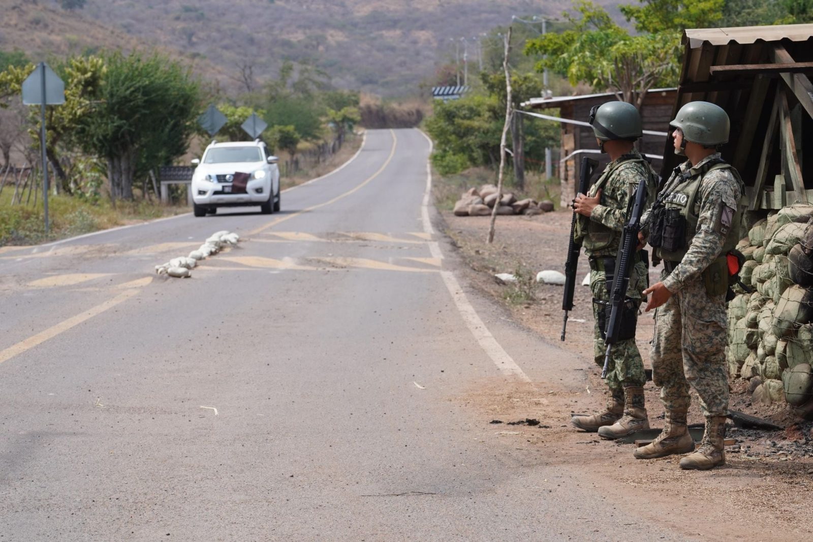 Jalisco: Operativo vs. narcobloqueos, ¿buena idea, mala implementación?