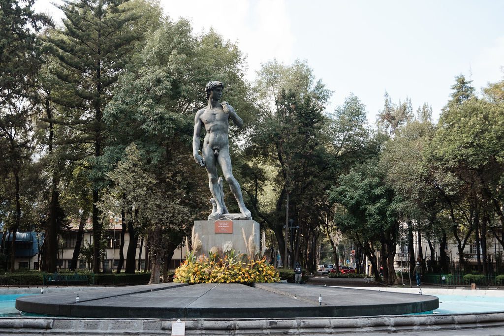 La estatua de David de la colonia Roma: Esto sabemos sobre cómo llegó