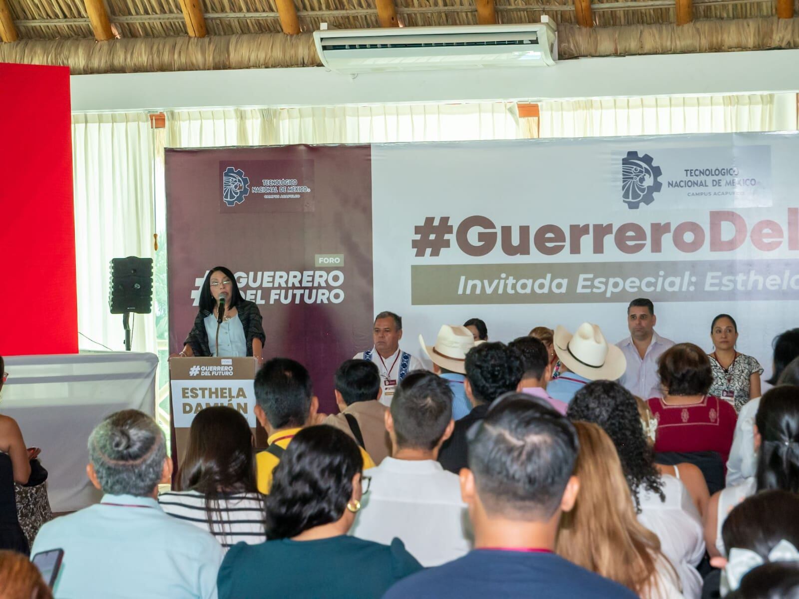 La paz no se negocia, se construye con inteligencia y coordinación con el gobierno: Esthela Damián