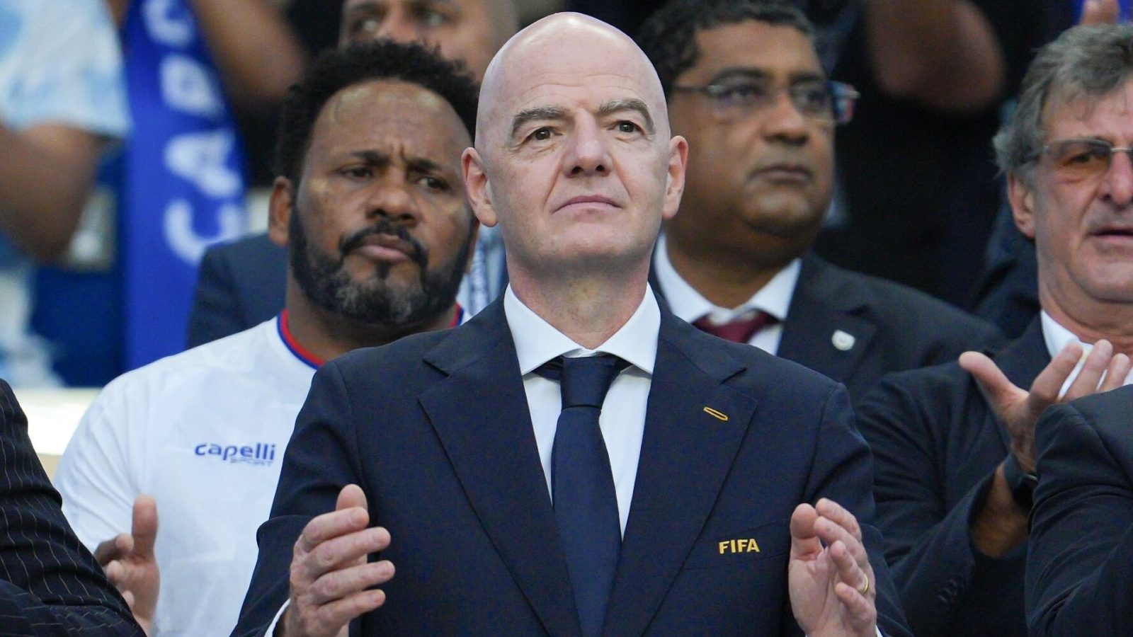 Ni Taylor Swift: Infantino recorrió suficientes kilómetros en su jet como para dar 2 vueltas al ecuador