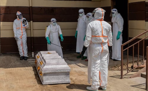 OMS reporta más de mil muertes por brote de ébola en el Congo y Uganda; hay 2 mil 473 casos confirmados del virus