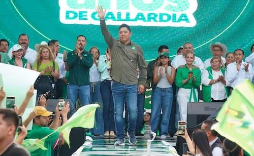 Ricardo Gallardo insiste en Ruth González para 2027; "sé que va a cuidar a San Luis Potosí como cuida a sus hijos", dice
