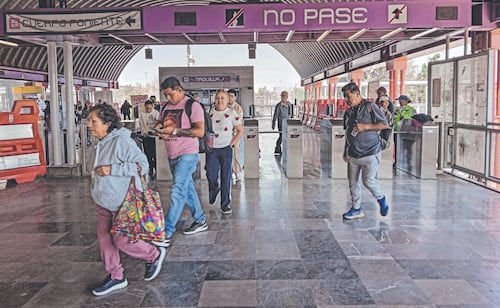 Si Línea A se anega, usuarios alargan 3 horas de traslados