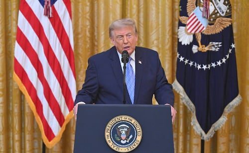 Trump acusa a China de interferir en elecciones de EU; asegura que lo querían fuera de la presidencia