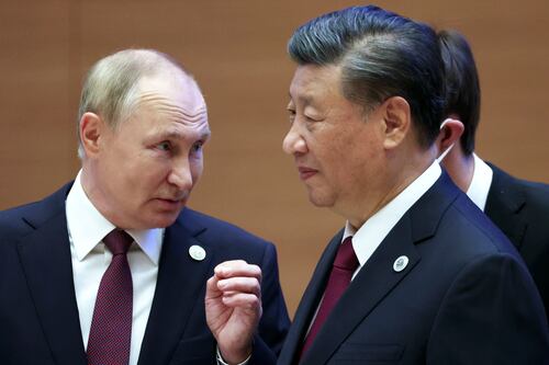 Trump advierte a Rusia y China que no vendan armas a Irán; "sería muy malo para ellos", dice