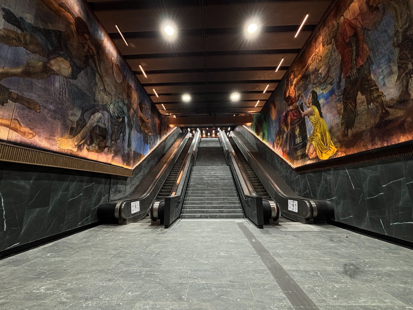‘Apoteosis’: inauguran el mural holográfico más grande del mundo en Metro Auditorio