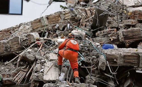 Colombia declara emergencia económica, social y ecológica por terremoto; busca acelerar reconstrucción
