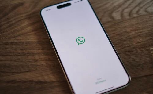 Cómo ocultar que estás en línea en WhatsApp y que leíste un mensaje