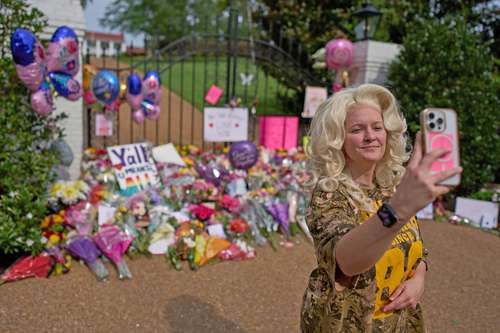 David Brooks: American curios