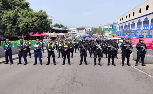 Despliegan 150 policías contra la extorsión en La Merced; comerciantes piden acompañamiento a sus domicilios