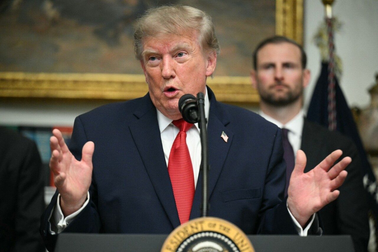 Donald Trump cambia de estrategia con Irán y va por una “guerra económica”