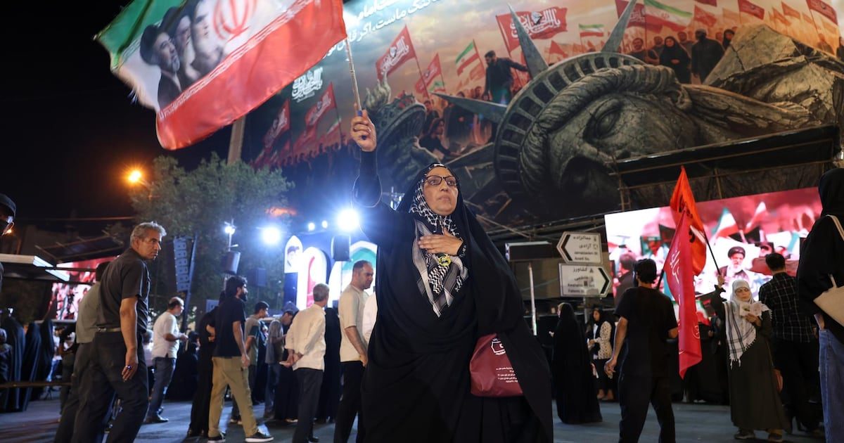 EU ‘madruga’ a Irán: Reportan ataques en la isla petrolera de Larak