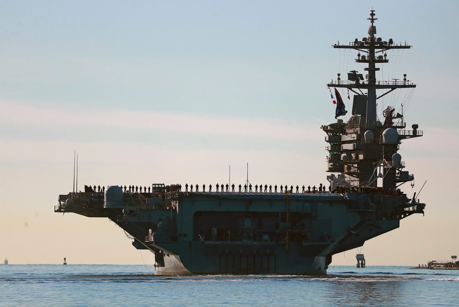EU mueve otra pieza en la guerra con Irán: Portaaviones USS George Washington se dirige a Medio Oriente