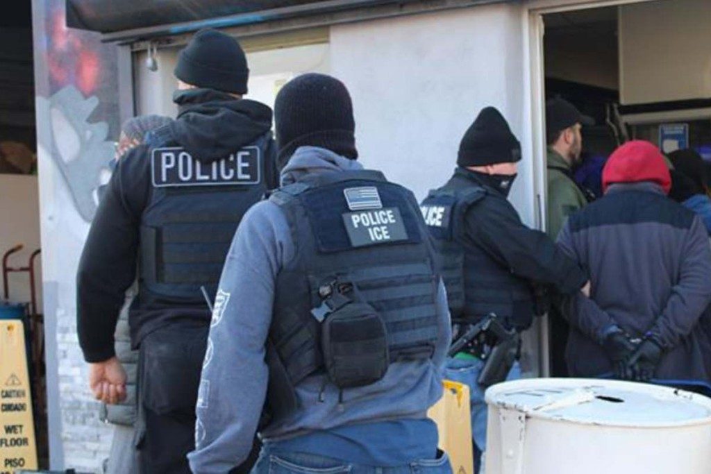 ICE ampliará el programa 287(g) y destinará millones a policías locales que colaboren con migración
