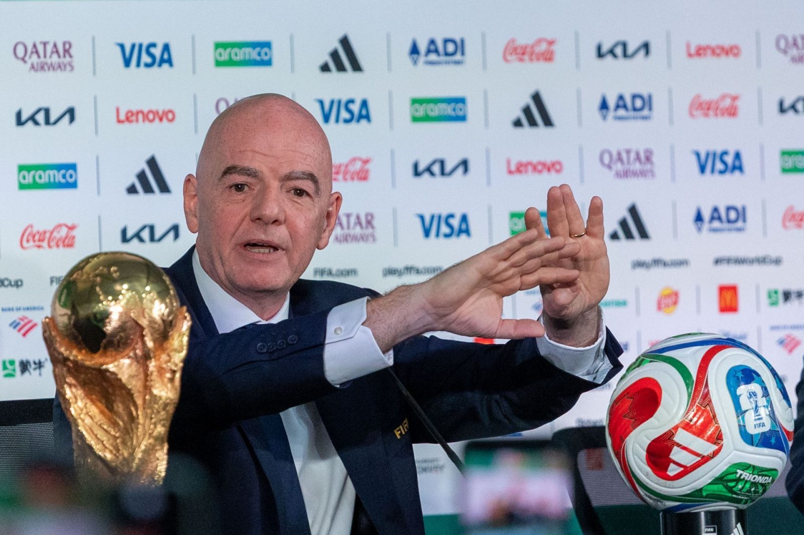 Infantino escapa a su Waterloo