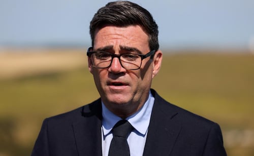 Infantino no es el indicado para liderar la FIFA, revela primer ministro británico; sigue polémica de capital privado para el Mundial