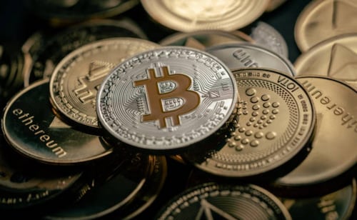 Lavado, estafas y crimen organizado: los casos más sonados con criptomonedas en América Latina