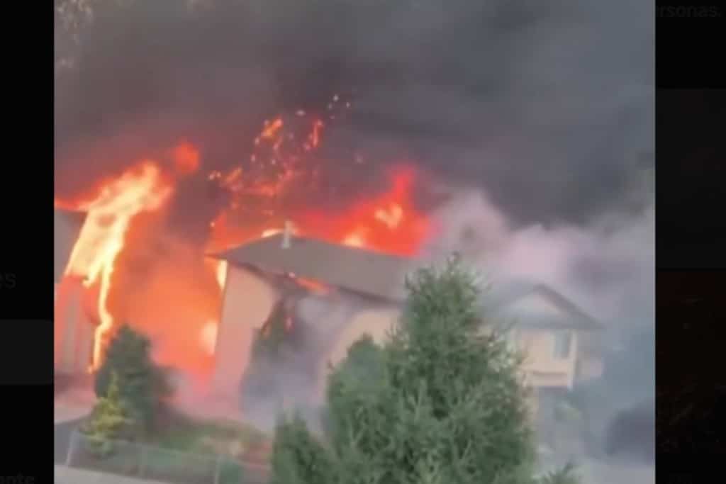 Lo que sabemos de los incendios en Washington: un detenido y miles de evacuados