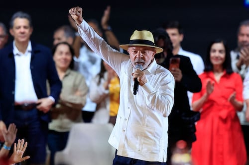 Lula da Silva oficializa candidatura para la reelección en Brasil;  "estoy muy entero", dice a sus 80 años