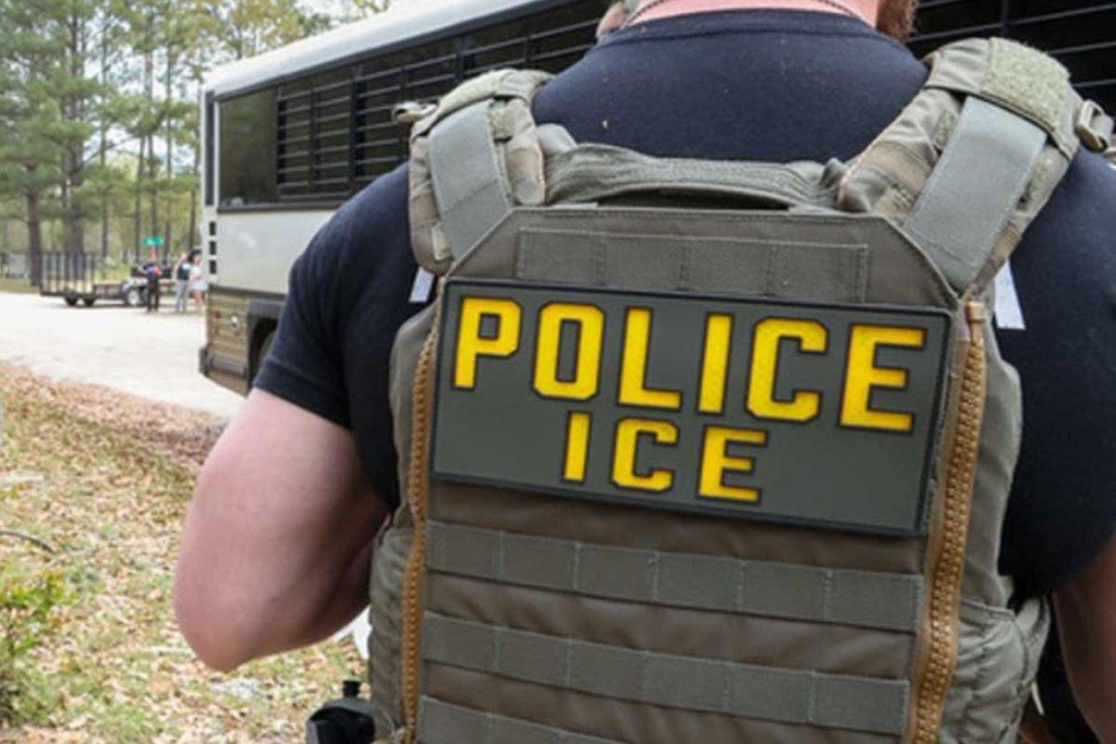 Minnesota demanda a Texas para que extraditen a un agente de ICE