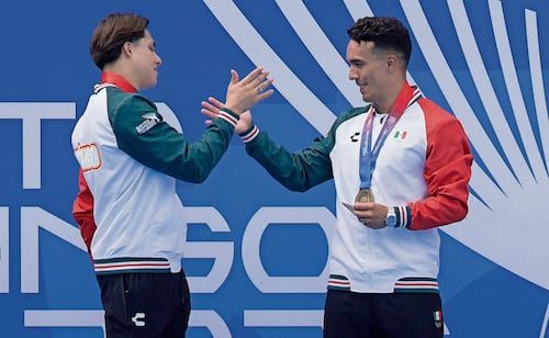 Osmar Olvera y Juan Celaya conquistan la medalla de oro en el trampolín de tres metros sincronizado