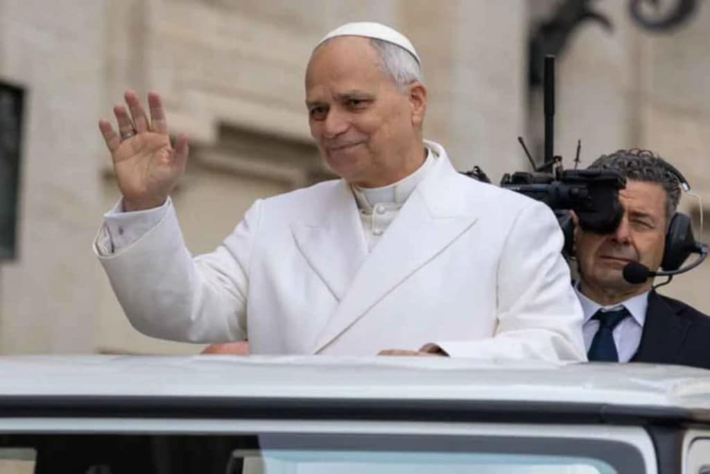 Papa León XIV pide acoger a los menores migrantes “como hijos propios”
