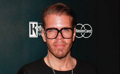 Perez Hilton podrá ver a sus hijos tras ser hospitalizado, pero bajo supervisión y con autorización psiquiátrica
