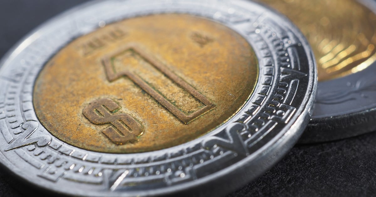 Peso gana en mitad de semana, en espera de apertura del estrecho de Ormuz: ¿Cómo cotiza hoy?
