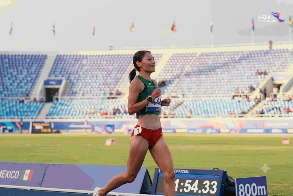 ¡Poder mexicano! Laura Galván se lleva el oro en los 10 mil metros en Santo Domingo