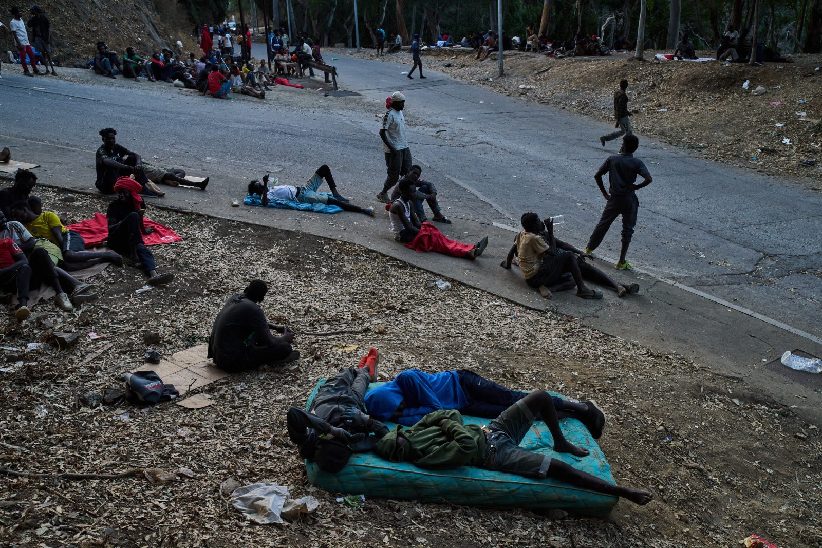 ¿Qué pasa en Ceuta? Miles de migrantes cruzan hacia la ciudad española