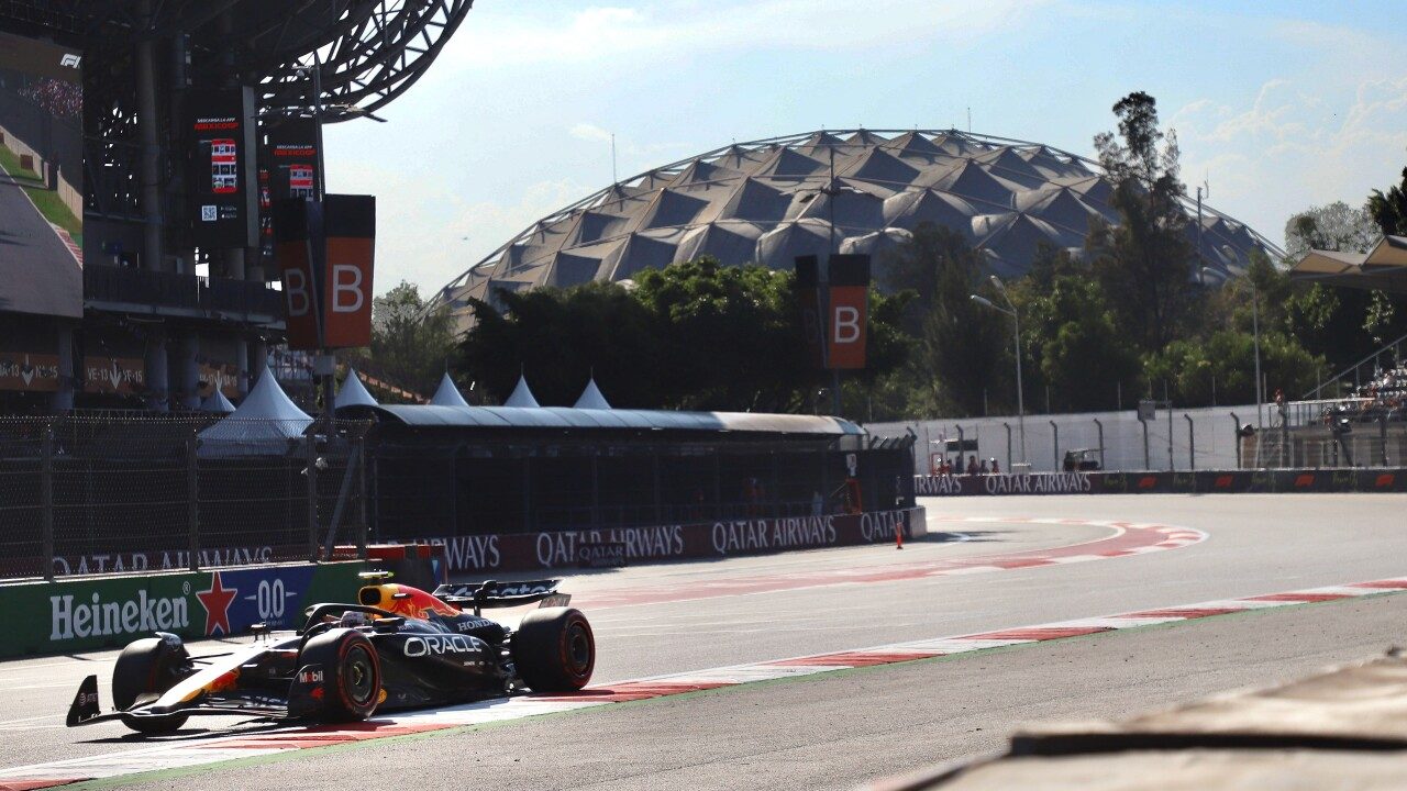 ¿Quién es el dueño del Palacio de los Deportes, sede del examen de control que aplica la UNAM?