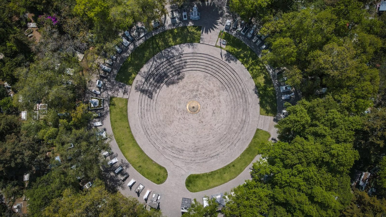 ¿Quiénes descansan en la Rotonda de las Personas Ilustres de la CDMX?