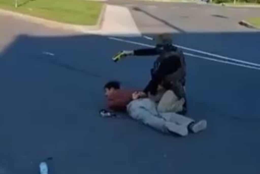 Suman 50 migrantes detenidos por ICE en Danbur, Connecticut; denuncian tácticas de brutalidad