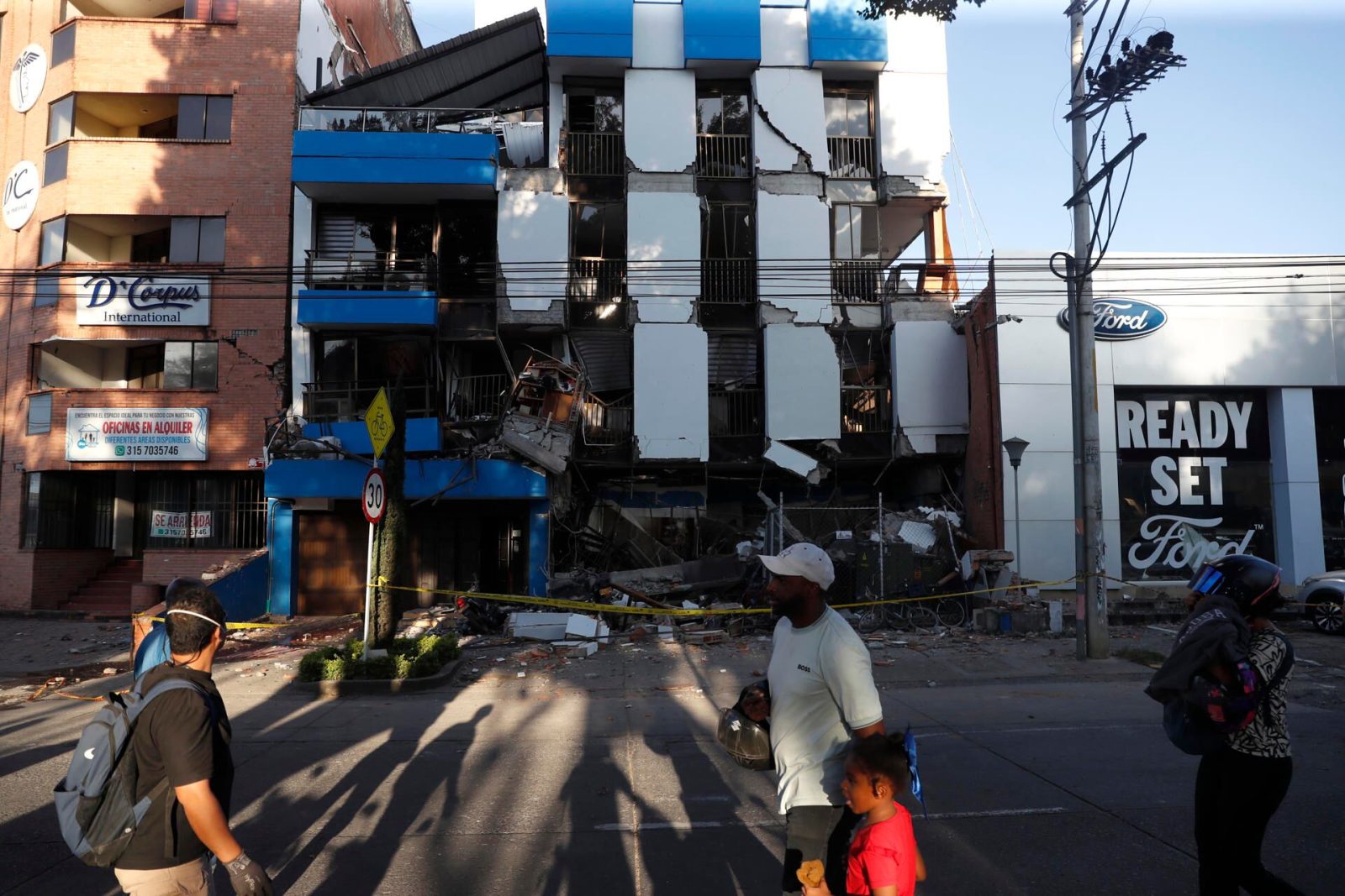 Terremoto en Colombia: Alcaldía de Cali decreta toque de queda y militarización