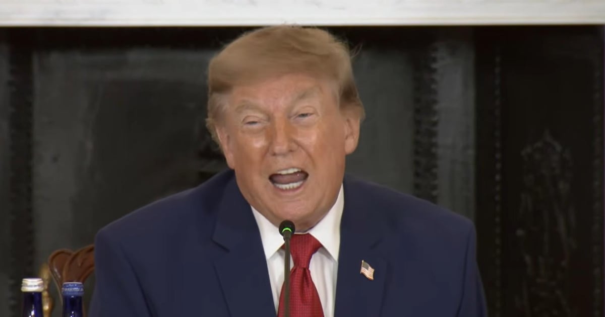 Trump pide a Corte Suprema de EU que ‘le haga la buena’ y apruebe su salón de baile