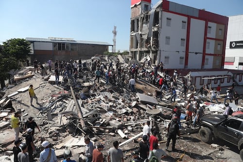 VIDEOS: Así se vivió el fuerte terremoto que sacudió Colombia; hay grandes daños en Pereira
