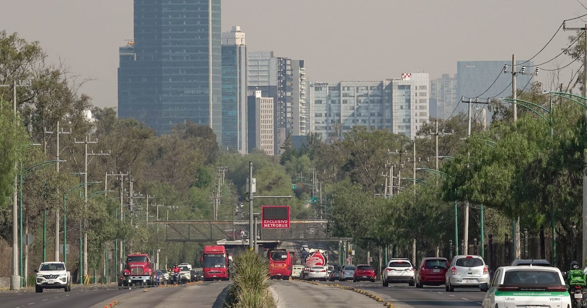 Activan contingencia en la CDMX y Edomex por contaminación: ¿Qué autos no circulan este domingo?