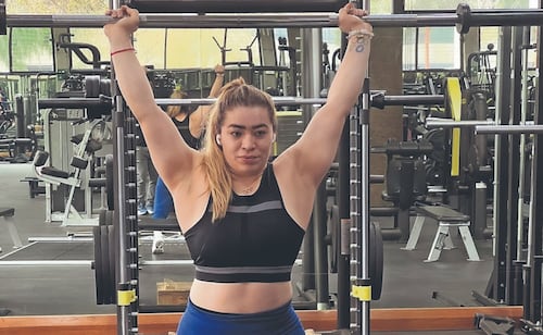 Aremi Fuentes recuerda los obstáculos que enfrentó para practicar halterofilia