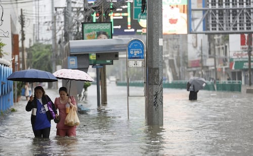 Bangkok declara estado de desastre tras casi 48 horas de lluvias torrenciales; 50 distritos están en alerta