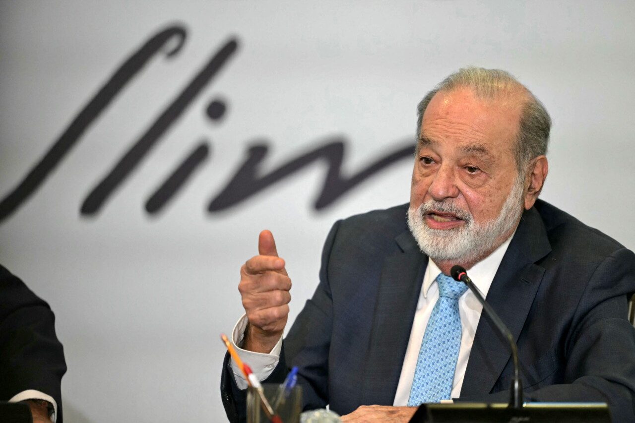 Carlos Slim no le perdona la renta ni a sus propias marcas: ¿por qué Sanborns, Sears y DAX pagan mensualmente?